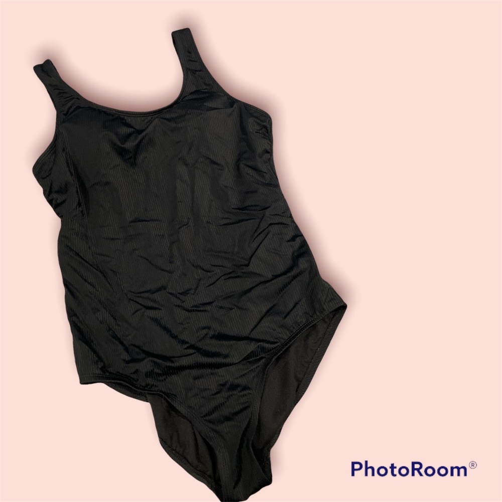 Black swimsuit bathing suit size Large